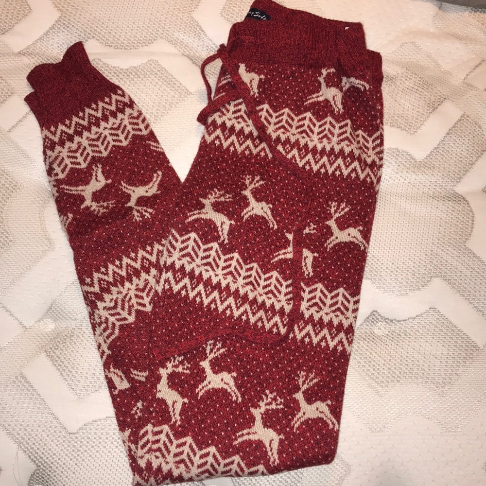 AEO Christmas Pants